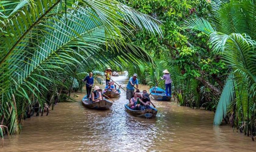 Mùa hè đến náo nức du lịch Miền Tây